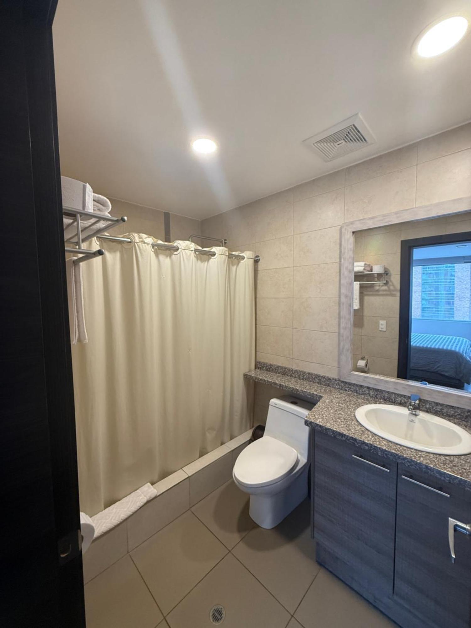Finlandia Park Suite Quito Exterior photo